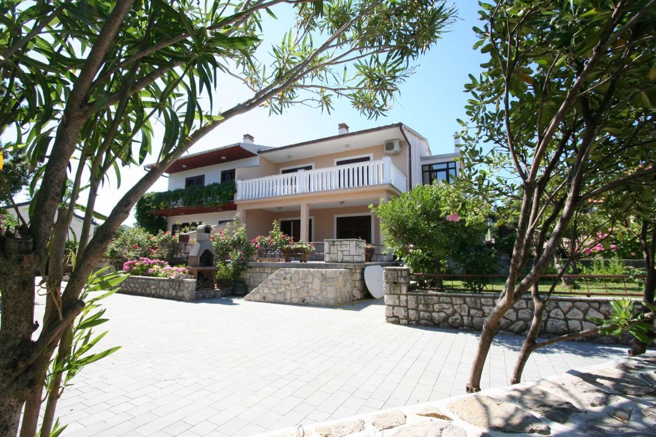 Apartments Grskovic G. Jesenovica Šilo Exteriér fotografie