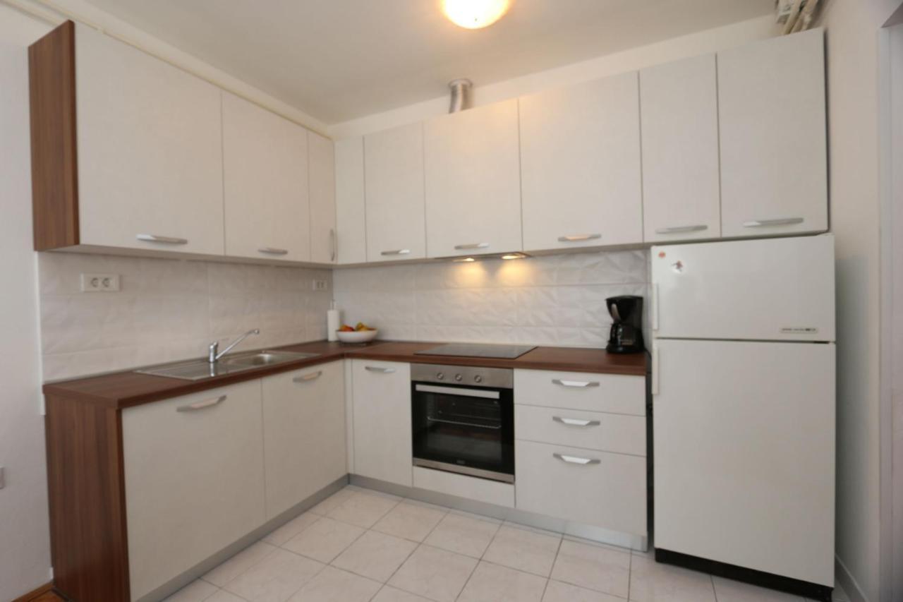 Apartments Grskovic G. Jesenovica Šilo Exteriér fotografie